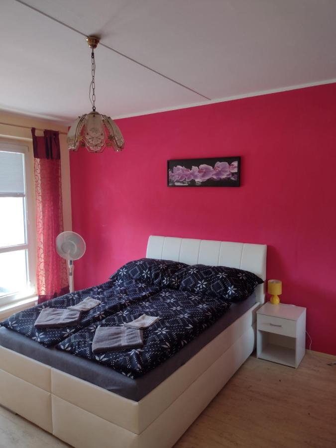 Apartmens Kv Karlsbad Eksteriør billede